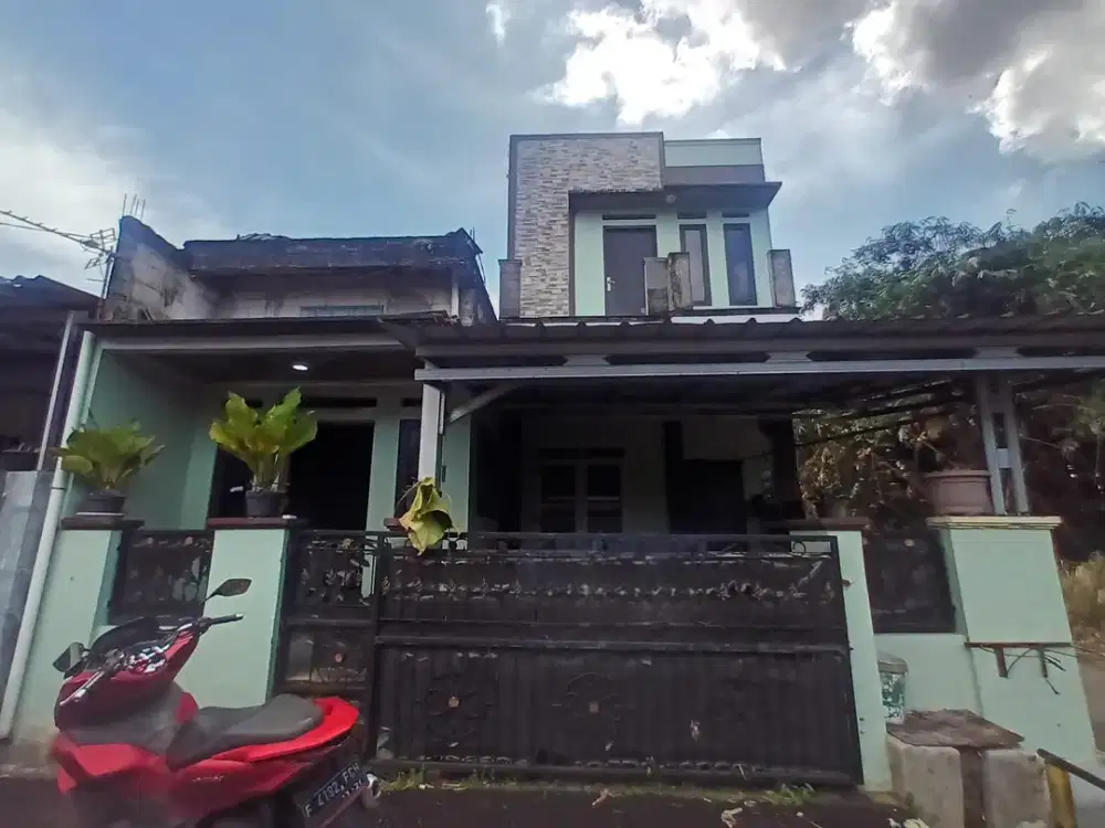 DIJUAL CEPAT RUMAH MEWAH 2 LANTAI HARGA NEGO HOOK CIBINONG BOGOR BO163