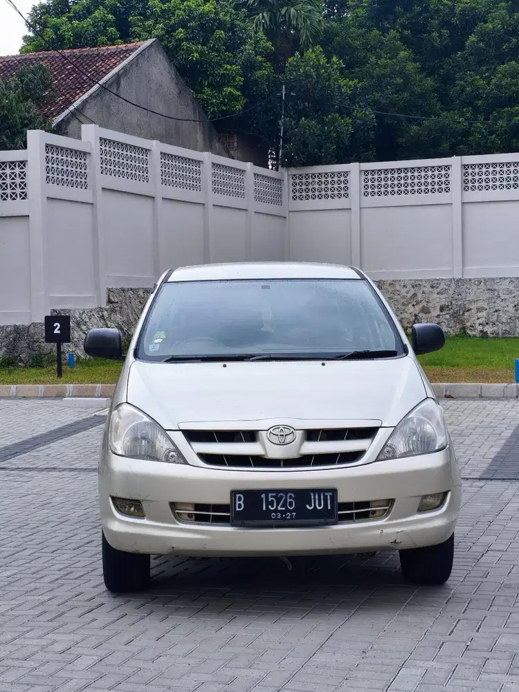 Kijang innova G Manual 2005 Tangan pertama