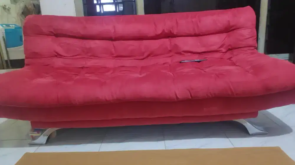 Sofa / sofabed Informa Bekas
