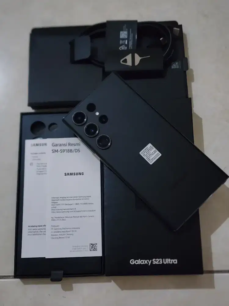 Samsung S23 Ultra 5G 12/256Gb, warna Hitam SEIN, kondisi 99% Mulus