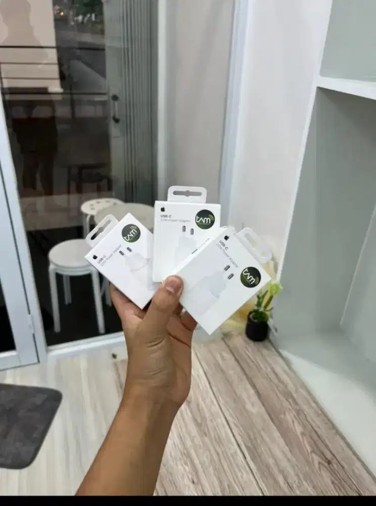 kepala charger iphone