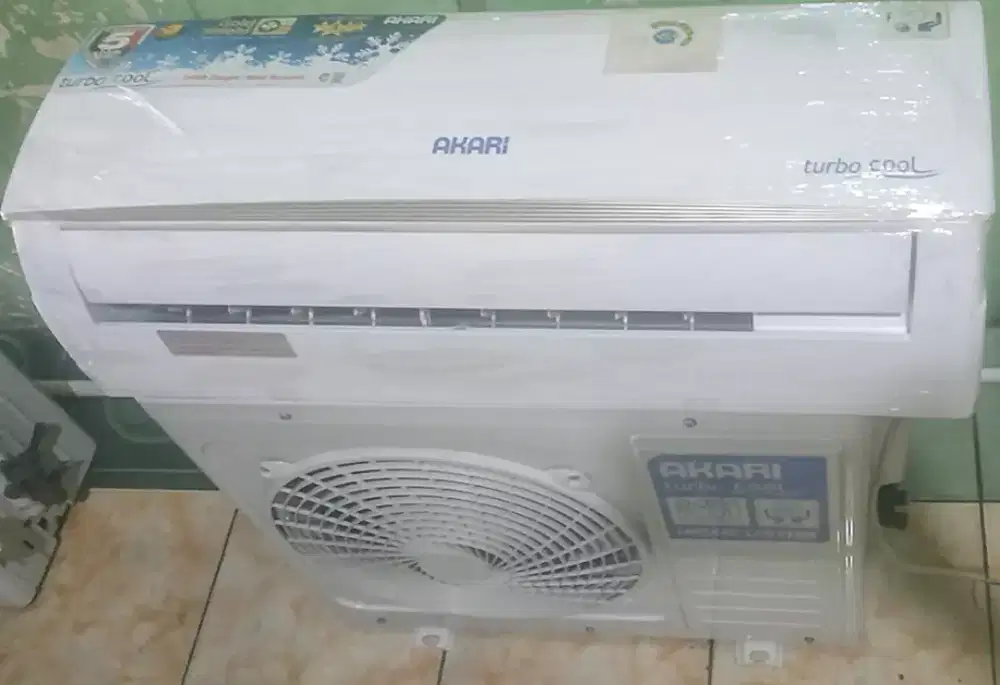 AC AKARI 1/2 PK R410 Orisinil Low320Watt Bagus Dinging Sekali & Normal