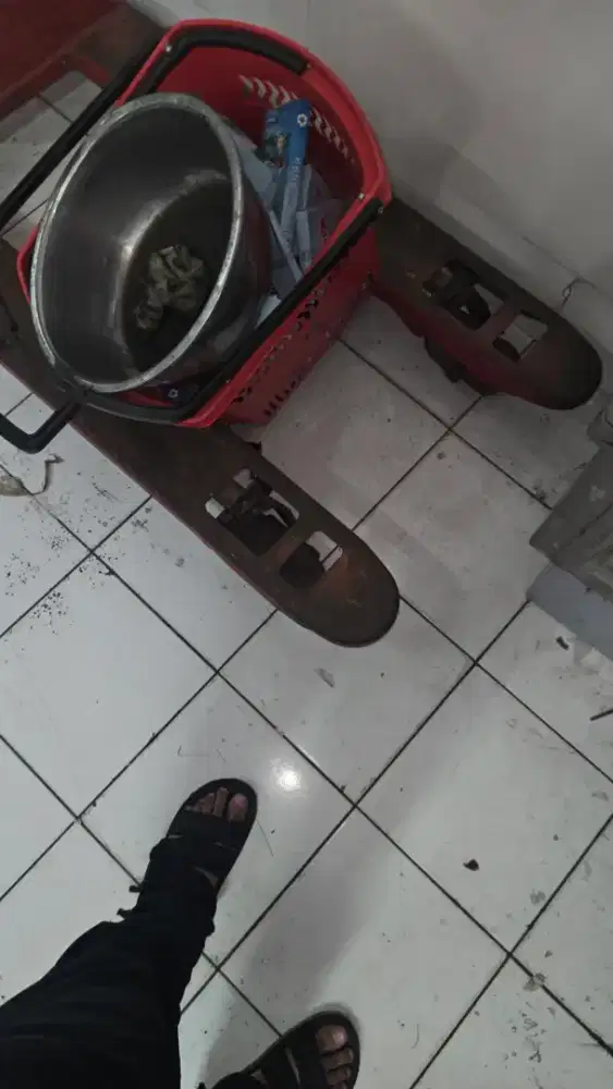 Handlift 3 Ton - Bekas seperti bari