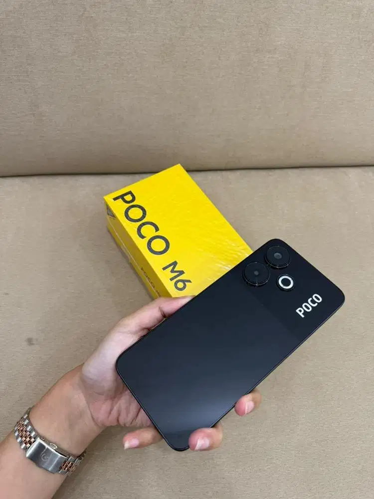 Poco m6 8/256gb