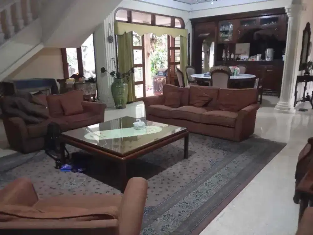 RUMAH MEWAH DIKAWASAN ELITE CINERE