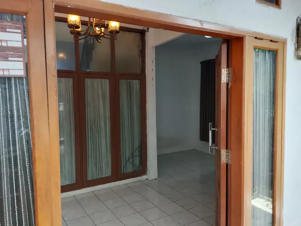 DISEWAKAN KEMBALI RUMAH TERAWAT DAN NYAMAN DI DAERAH TERUSAN BUAHBATU KOTA BANDUNG