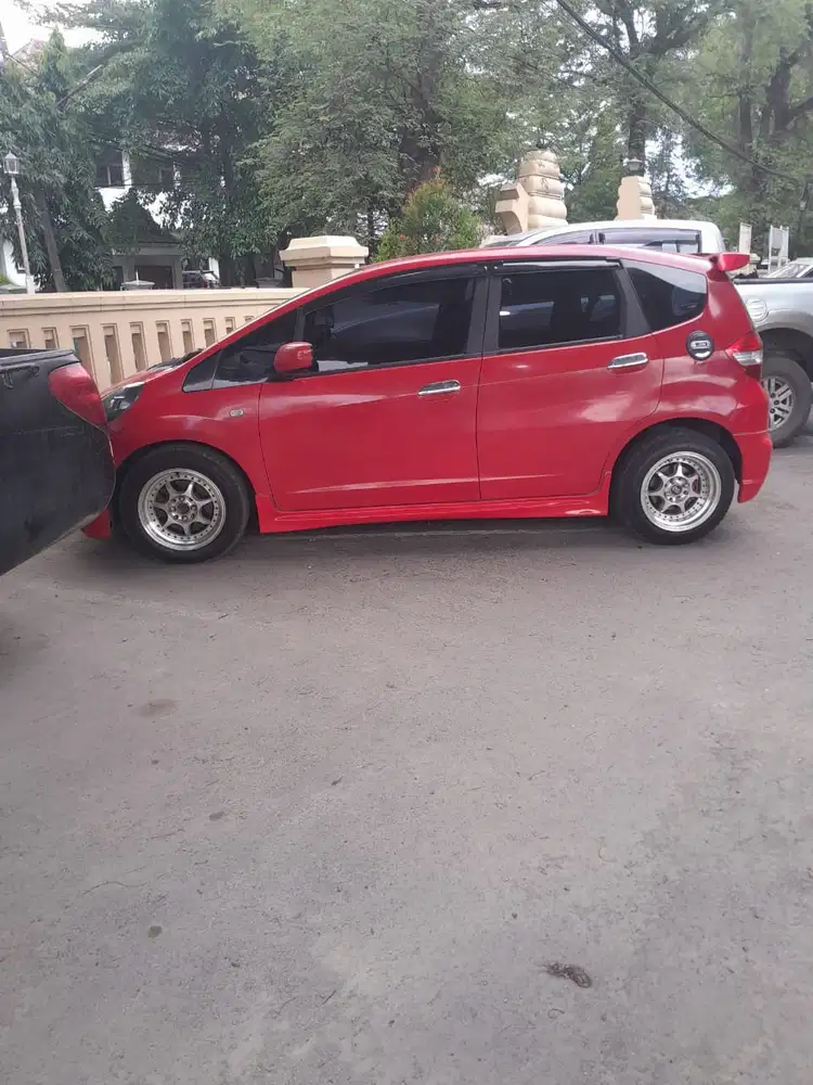 Honda Jazz 2011 Bensin
