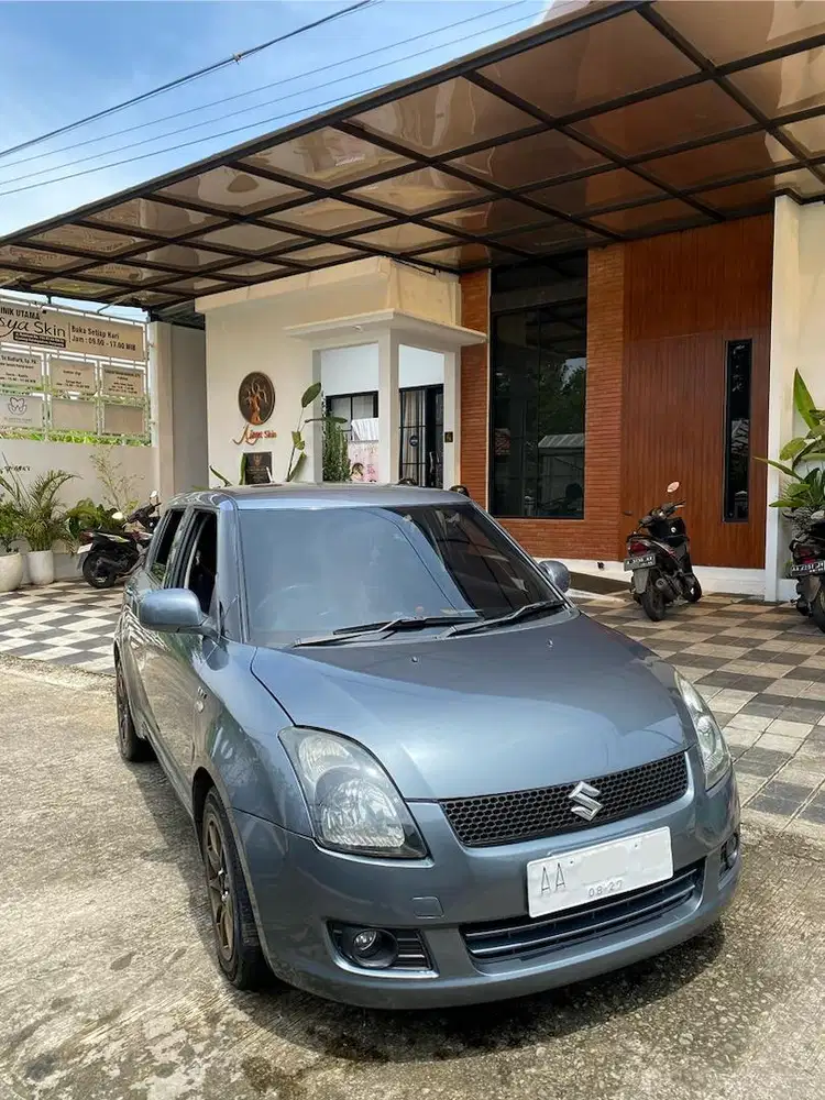 Suzuki Swift GL CBU Japan