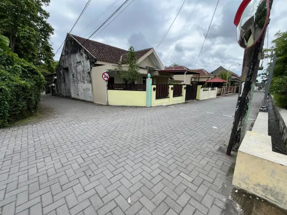 Dekat Hotel Hyatt Palagan, Tanah dijual Sleman