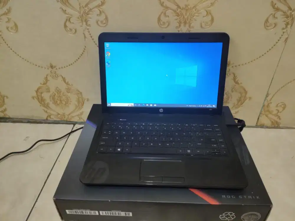 Laptop HP 1000 -AMD A4 Radeon -4GB -500GB -JUAL MURAH AJA