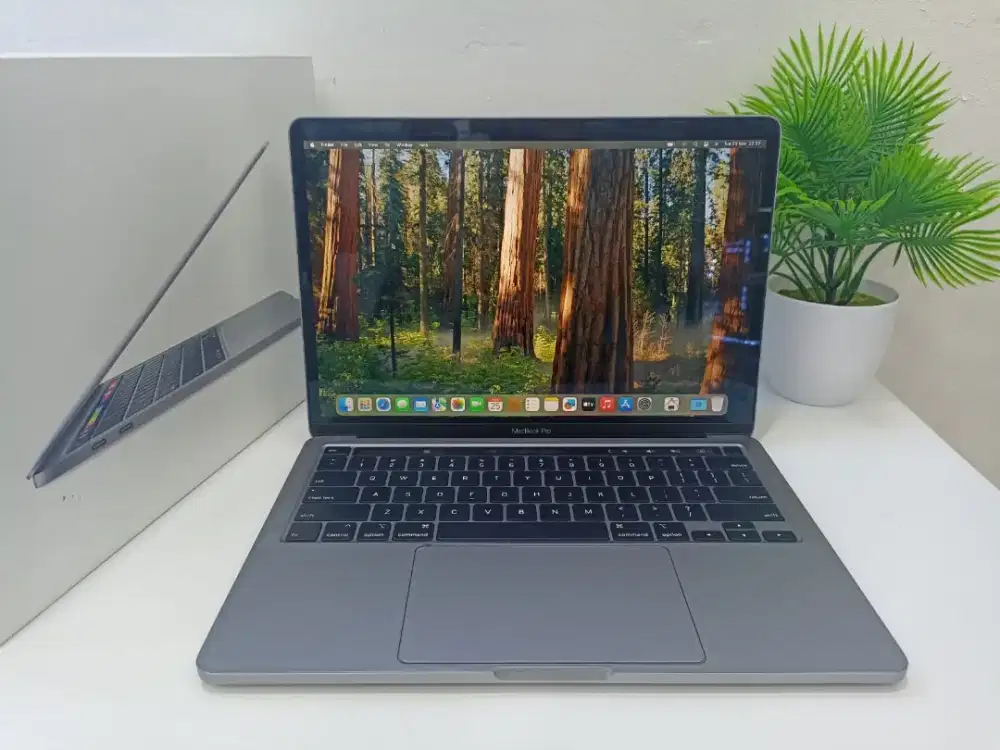 MacBook Pro (13-Inch, 2020) 
Ci5, Ram 8GB, SSD 256GB 
CC 372 NORMAL,