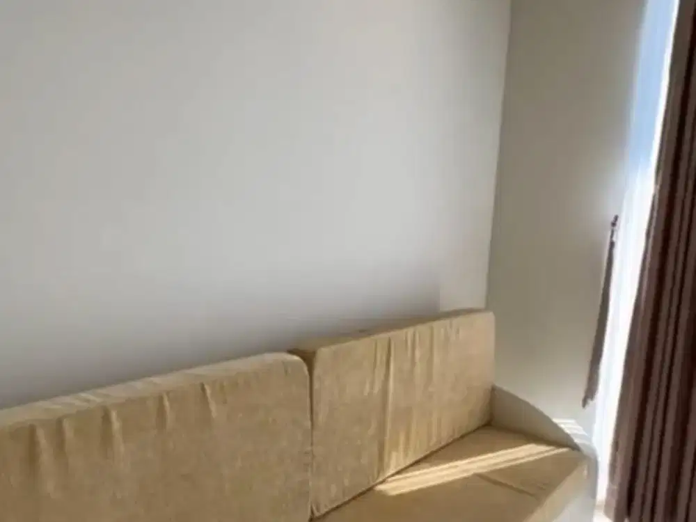 Dijual Apartement Cosmo Mansion 3BR Full Furnished Lantai Tinggi