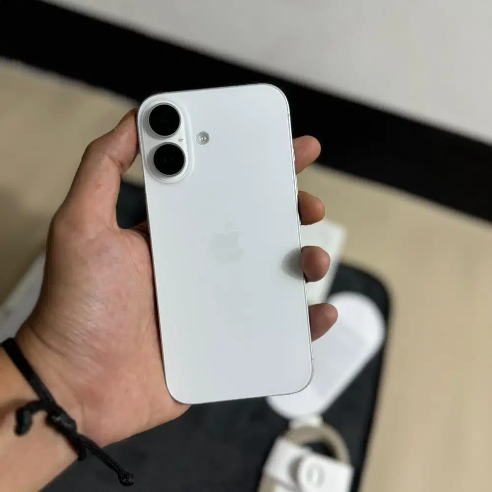 iPhone 16 Basic 128 GB iBox PA/A BH 91% Garansi resmi on mei 2026