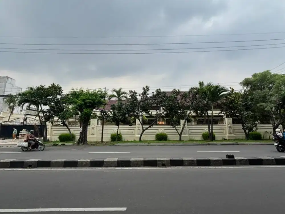 DIJUAL RUMAH MEWAH DI JEMURANDAYANI SURABAYA