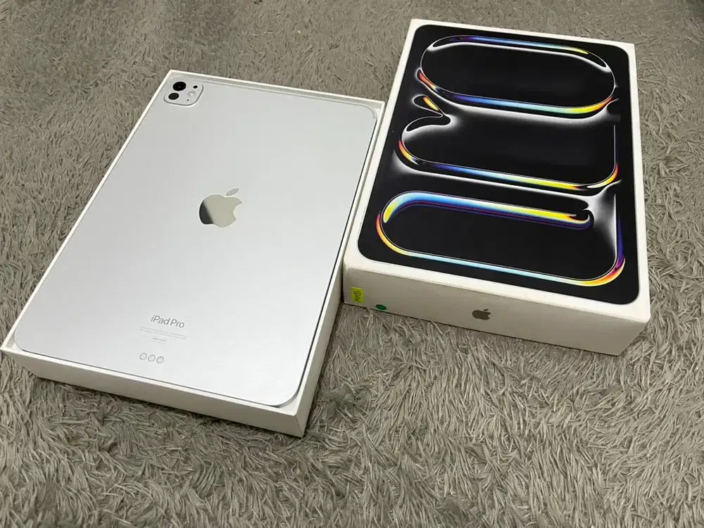 iPad Pro M4 256GB Wifi Garansi iBox September 2026