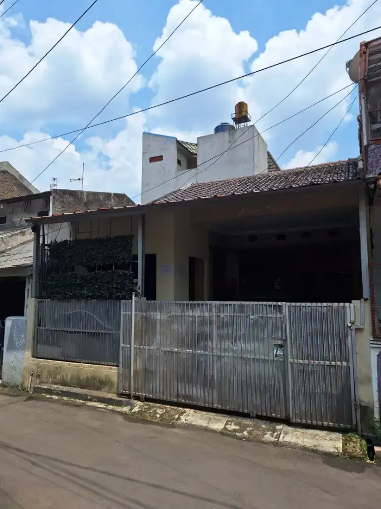Rumah lama perlu renov murah di antapani Bandung