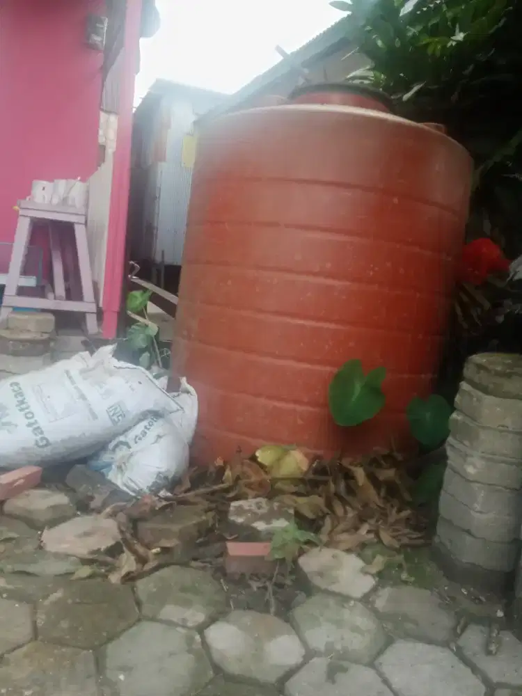 Di jual tandon bekas