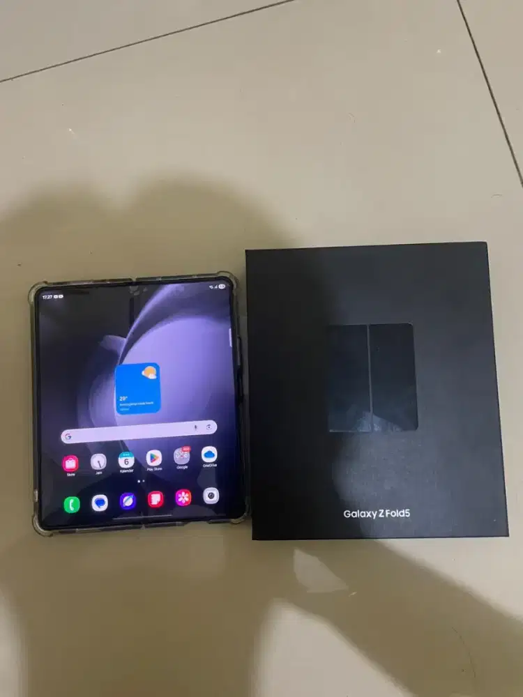 Samsung galaxy Z fold 5
