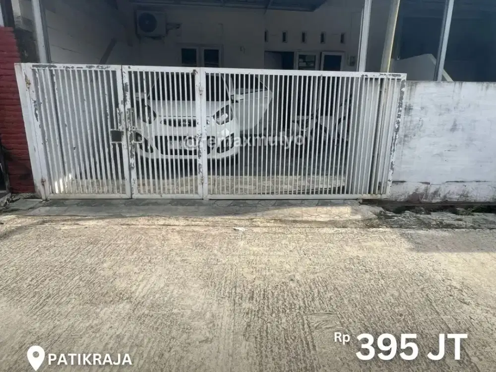 Dijual Rumah Full Pagar Keliling Dengan Halaman Belakang