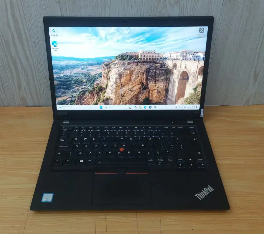 Lenovo ThinkPad T490s Core i7-8665U|16GB|256GB|14FHD Touch|Win11