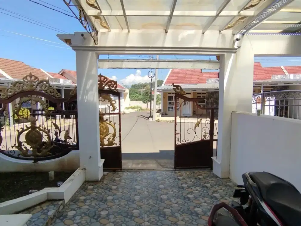 DIJUAL RUMAH BAGUS 2 LANTAI DI BANYURESMI GARUT DEKAT SITU BAGENDIT 01