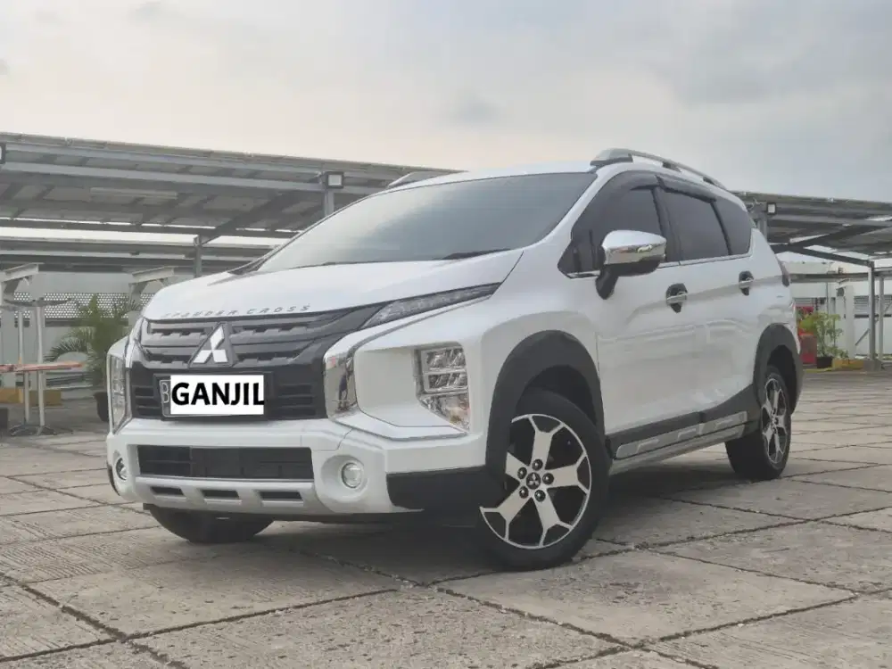 (Low Km) Xpander Cross Premium Package AT 2021 Tgn1 AC Digital DP 25jt