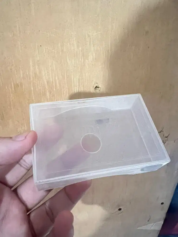 Dijual kotak atau box kartunama transparan