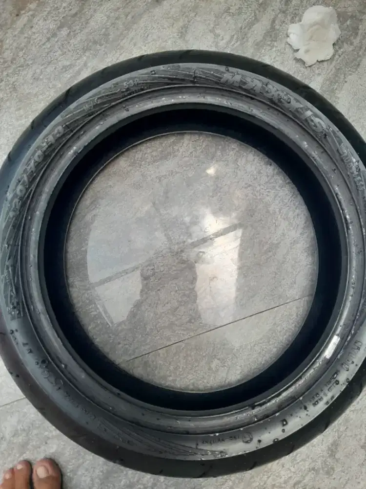 Ban masih baru kondisi juga masih baru jarang dipakai ban masih baru