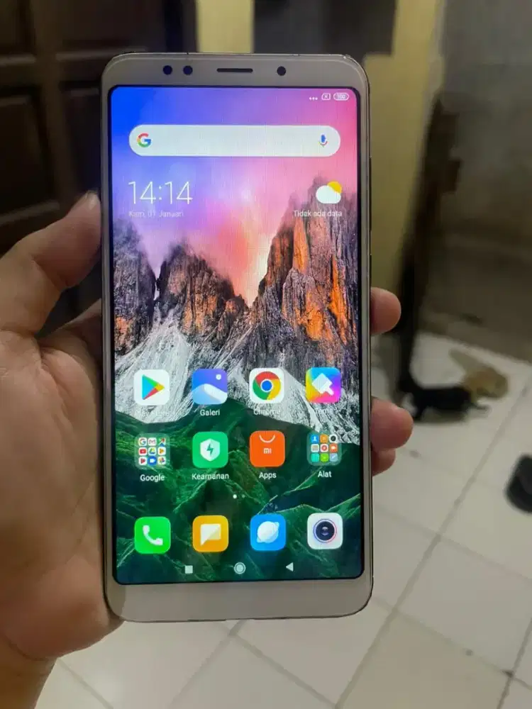 redmi 5plus 3/32gb