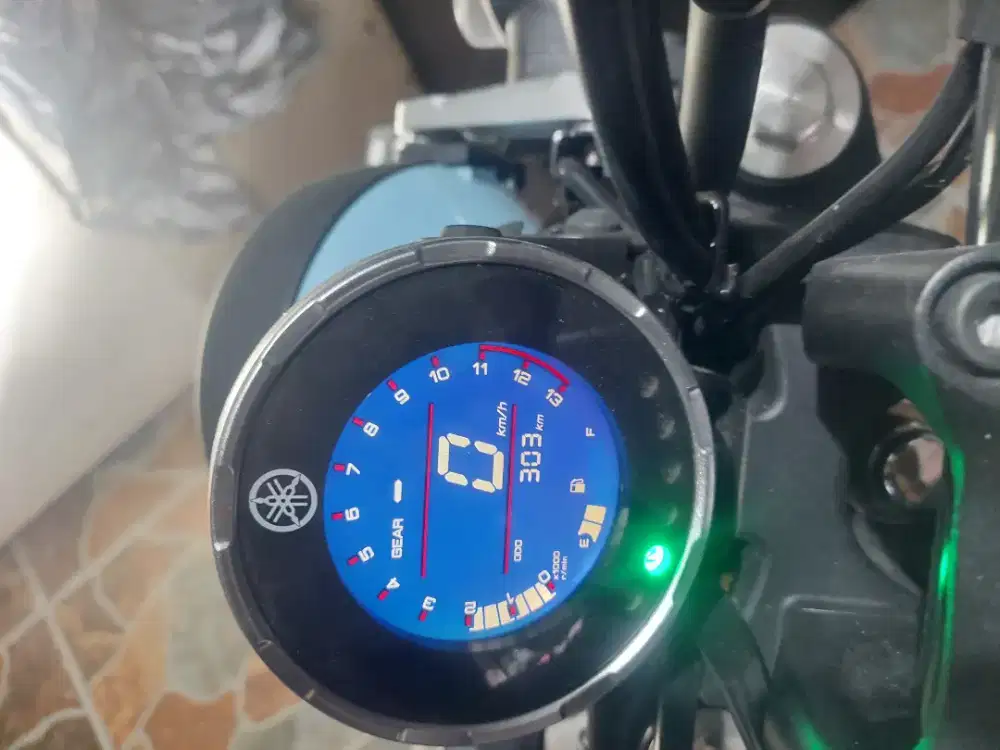 XSR tangan pertama baru 300km gak pernah dipakai Ab sleman