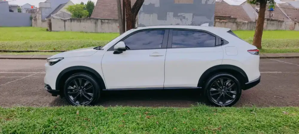 HONDA HRV SE HRV SE 2023 KM 40 RB PAJAK PANJANG