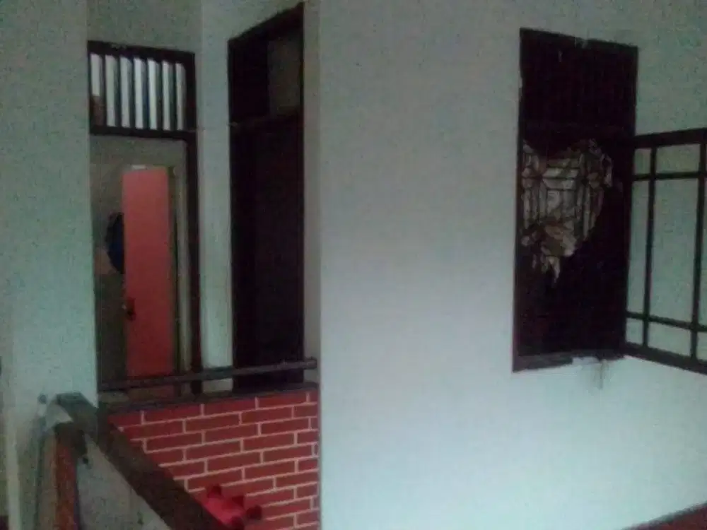 Dijual Rumah di Komplek DKI Joglo dekat Mercubuana. Bentuk L