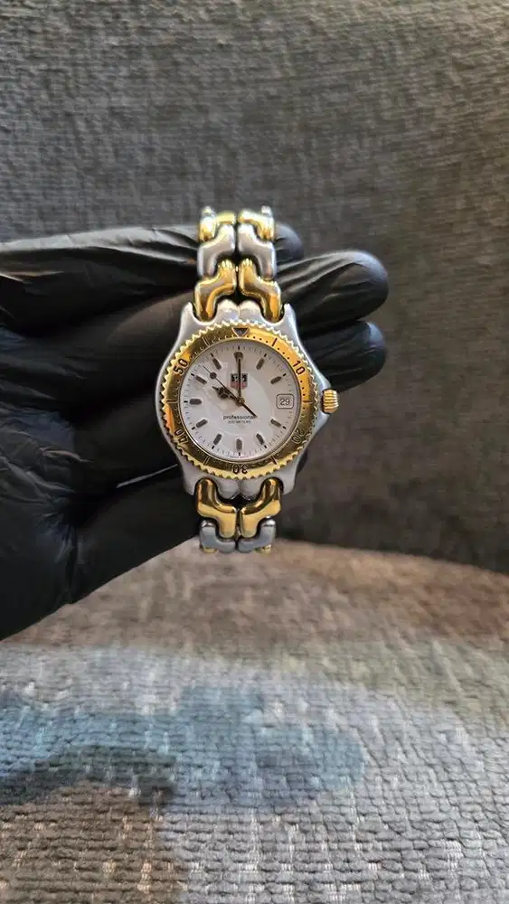 Tag Heuer Professional 200m