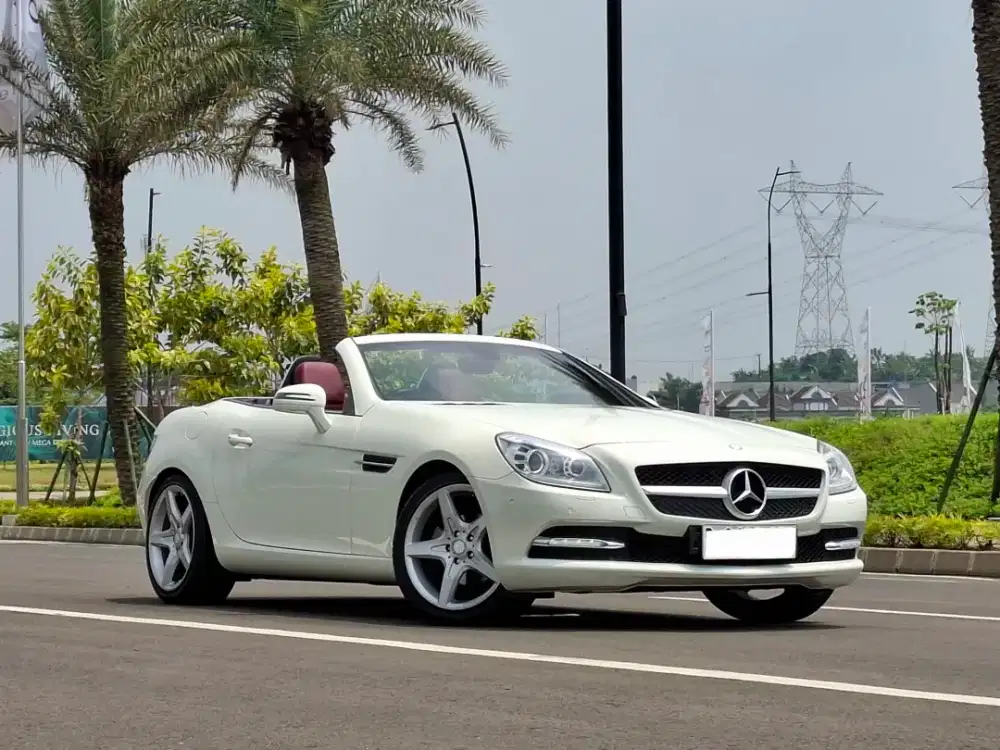Mercedes Benz SLK200 1.8 CGI Convertible 2012