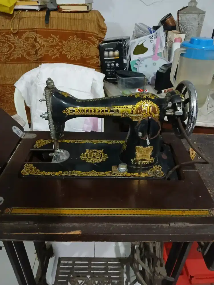 Mesin jahit butterfly jadul