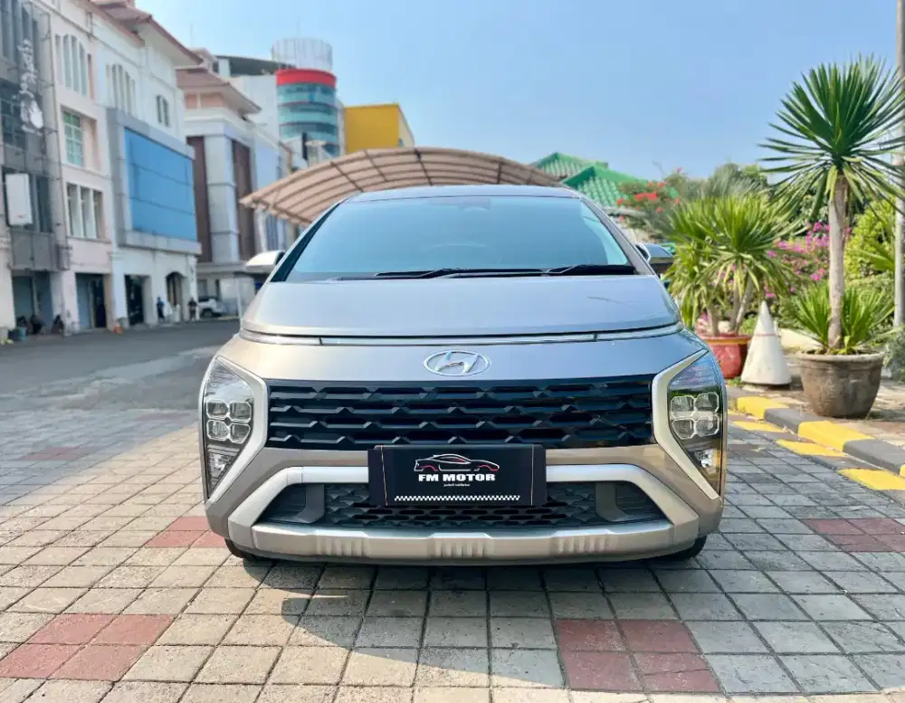 Hyundai Stargazer Prime Captain Seat 2022 AT 1.5, Km 36Ribu