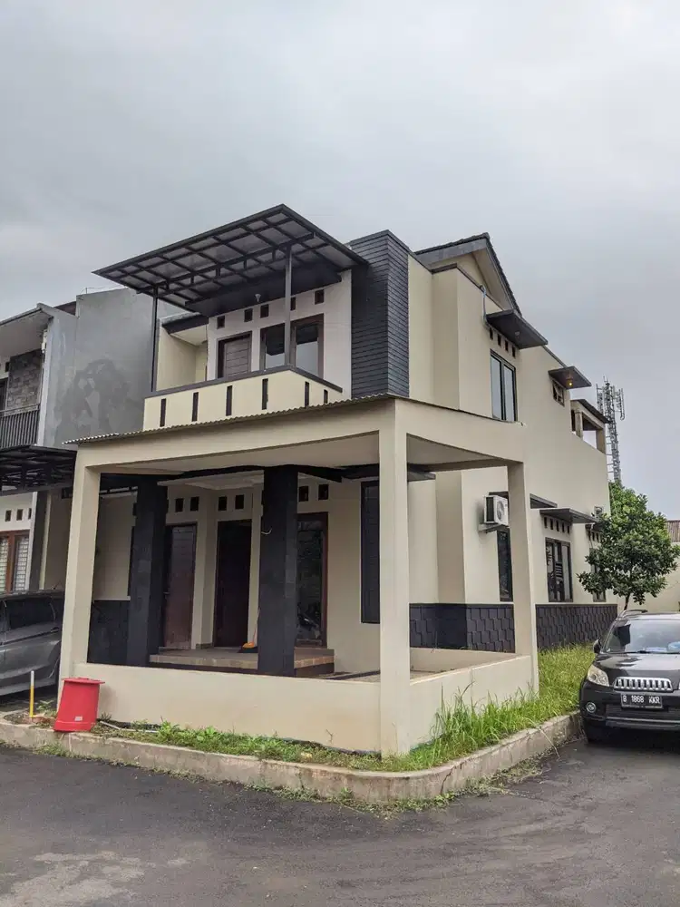 Rumah Dijual/Disewakan Palem Graha Townhouse Belakang UI Beji Depok