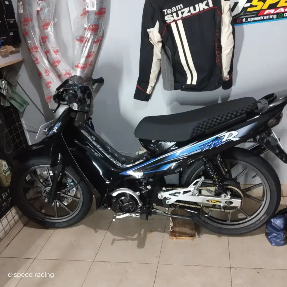 fizr 2003 ganteng pajak on