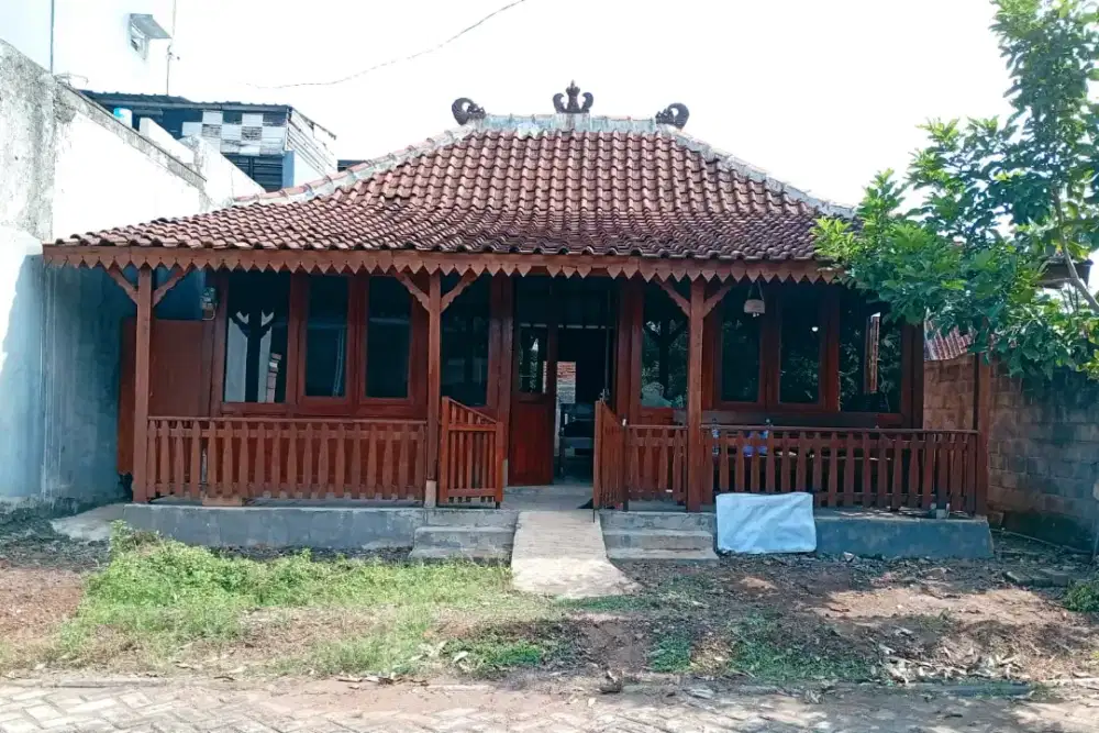 RUMAH CLASIK JOGLO PEDALANGAN BANYUMANIK