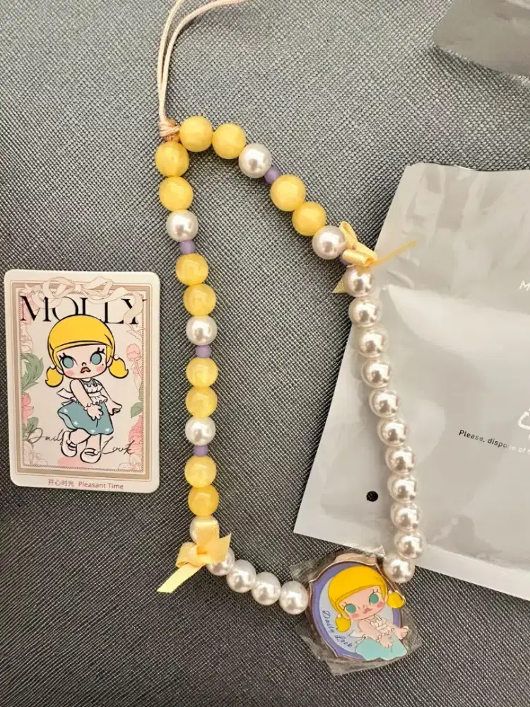 Bag charm Moly Popmart