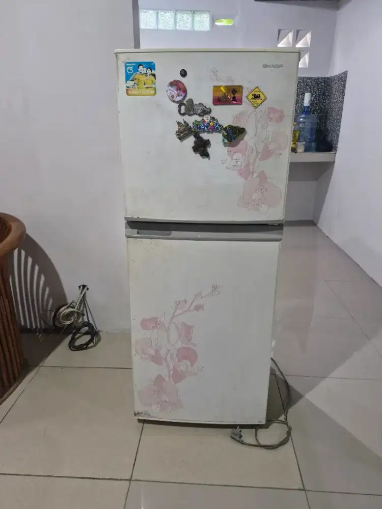 Kulkas 2 pintu sharp
