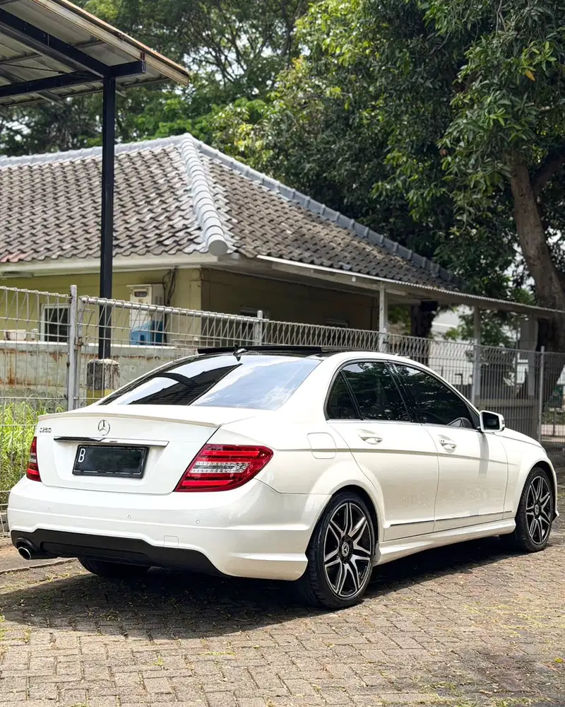 Mercedes-Benz C250 2013 Bensin
