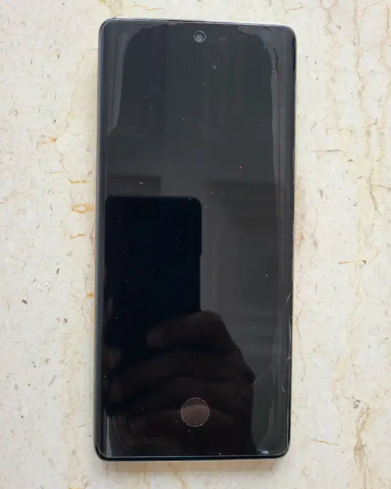 INFINIX ZERO 30 4G Curved - Layar Lengkung