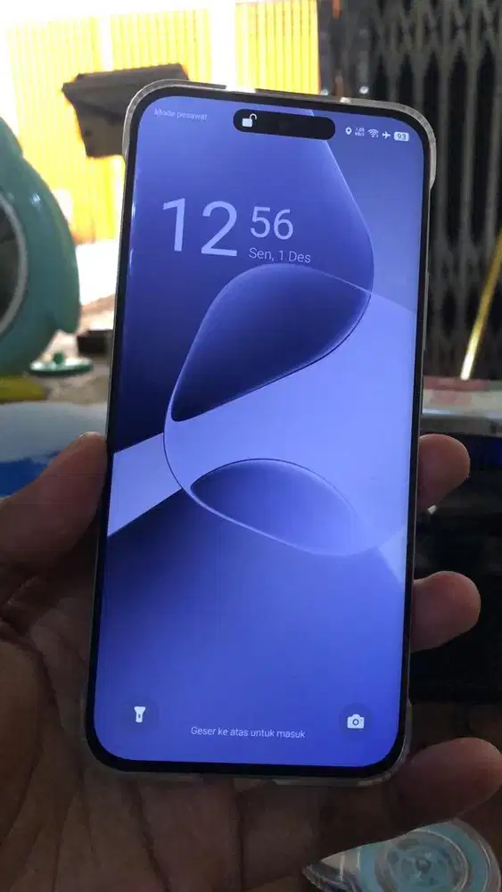 hp infinix layar lengkung