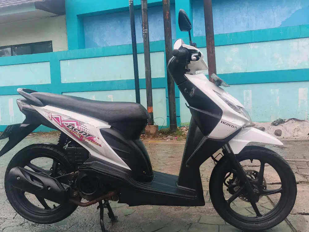 Honda beat karbu 2012 stater tokcer halus mulus terawat