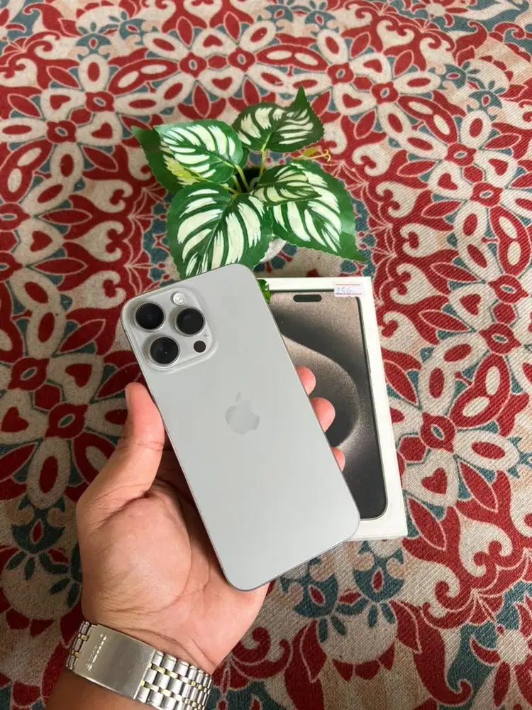 iPhone 15PROMAX 256GB INTER NATURAL TITANIUM