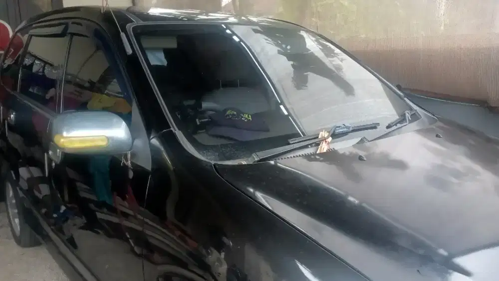 Avanza hitam th 2008