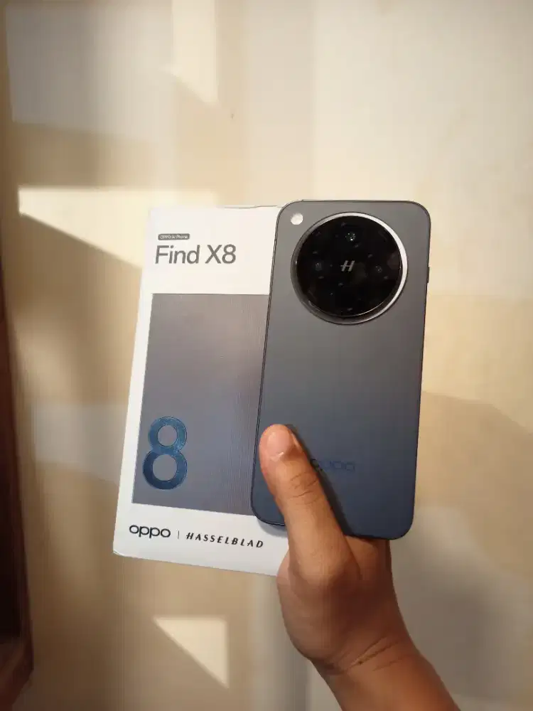 Jual Oppo Find X8 12/256Gb Second Normal Fullset Garansi Masih Aktif