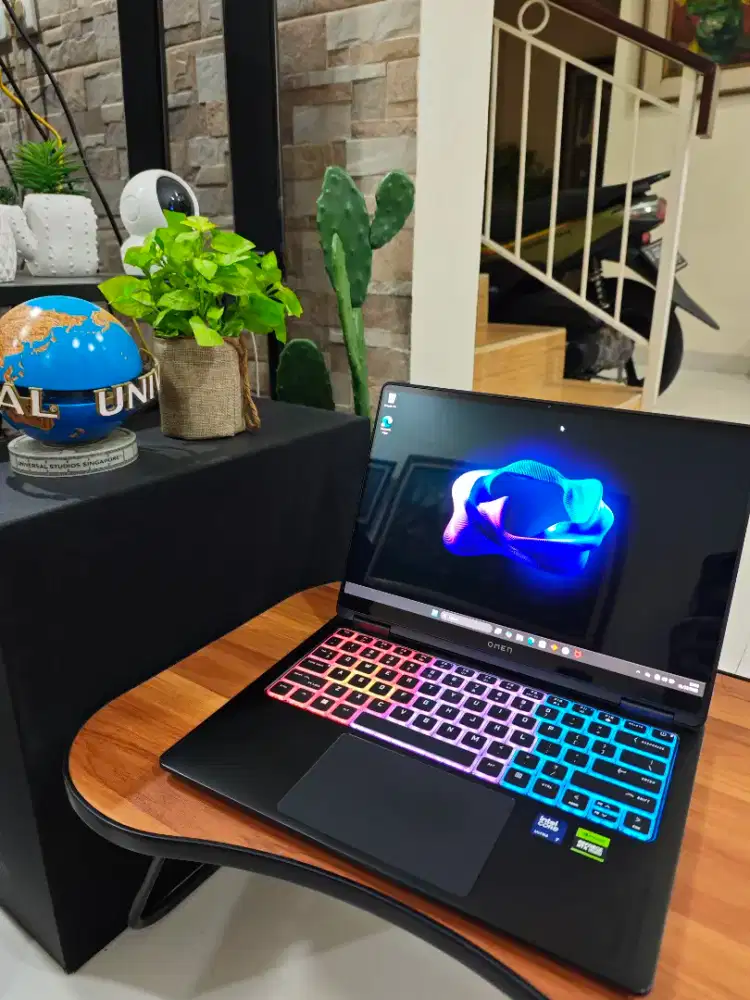Laptop HP Omen Transcend 14 Ultra 7 x rog tuf nitro