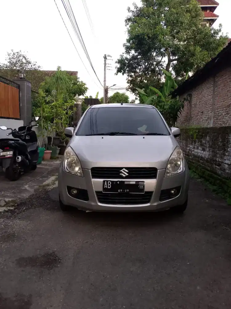 SUZUKI SPLASH MT 2010 SILVER PLAT AB